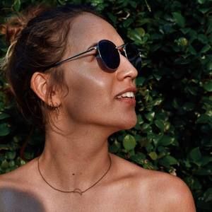 Meet your Posher, Mia